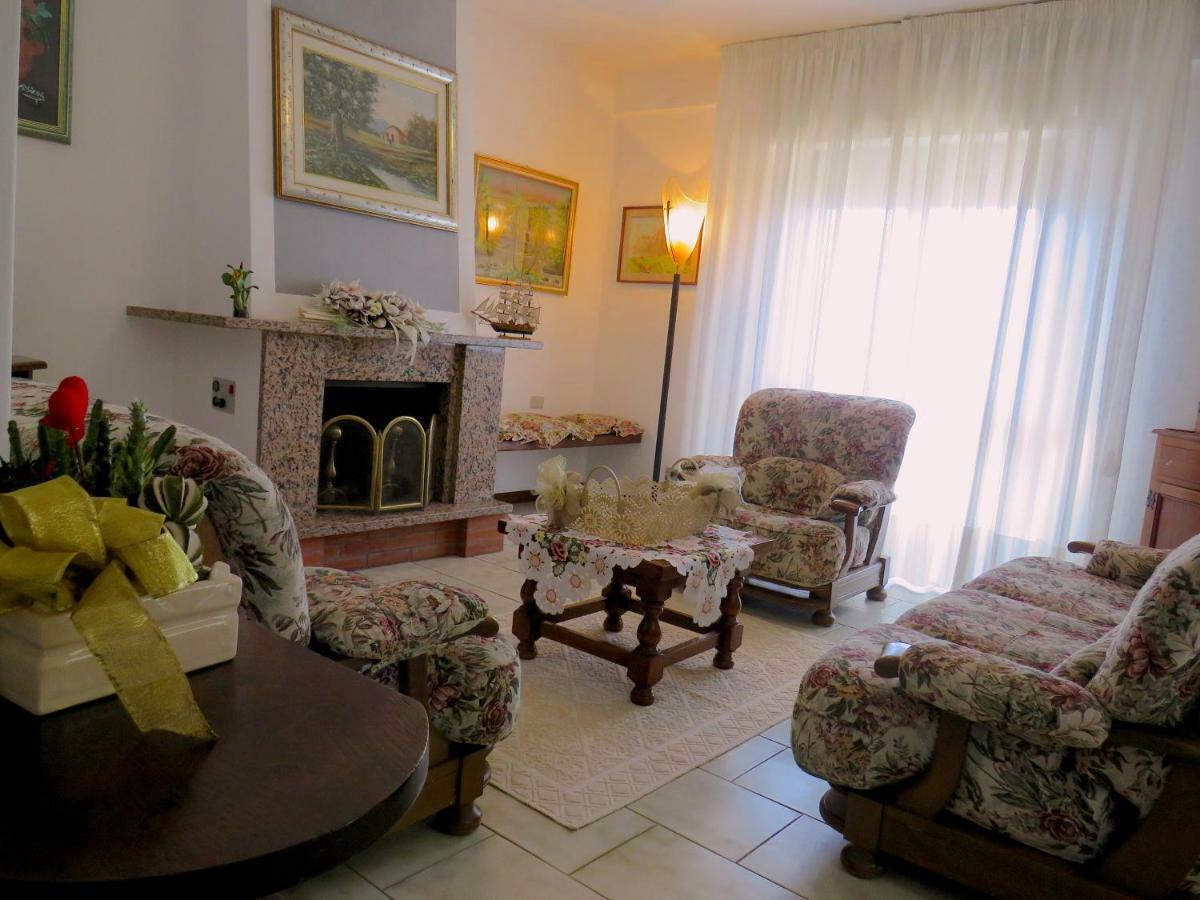 Grazia Appartamento Family Barga Exterior foto